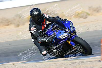 media/Jan-08-2022-SoCal Trackdays (Sat) [[1ec2777125]]/Turn 15 Inside (950am)/